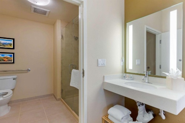 Comfort Inn & Suites Near Ontario Airport image 24