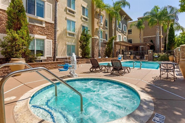 Comfort Inn & Suites Near Ontario Airport Main image