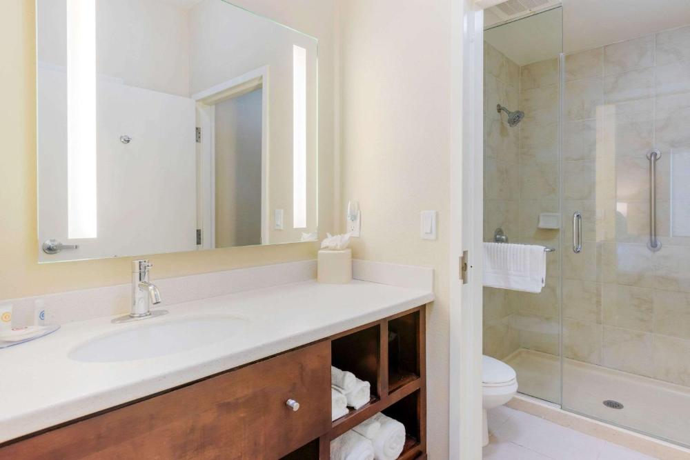 Suite, 2 Queen Beds with Sofa Bed, Non Smoking